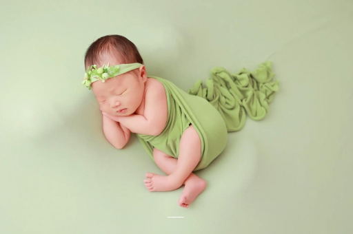 台州宝宝拍嗝吐奶